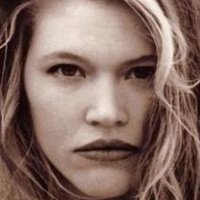 Renee Allman Naken