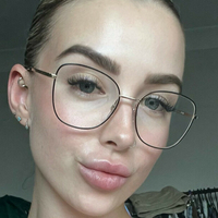 Rhiana Webber Naken