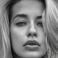 Rhiannon Naken