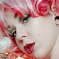Riini Naken