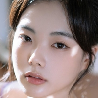 Roah Leehee Naken