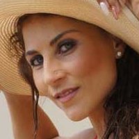 Roberta Gemma Naken