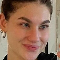 Ronia Scholz Naken