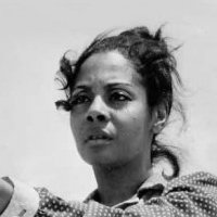 Rosalind Miles Naken