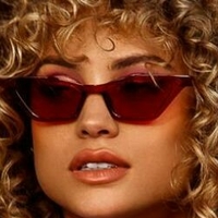 Rose Bertram Model Naken