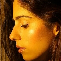 Rose Sardana Naken