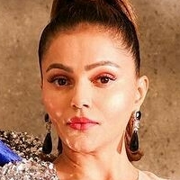 Rubina Dilaik Naken
