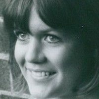 Sally Geeson Naken