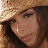 Samantha Caay Naken