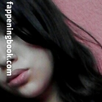 sar.eliii Naken