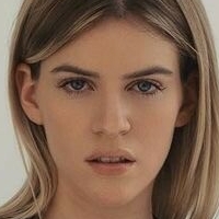 Sara Croce Naken