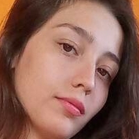 Sara De León Naken