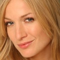 Sara Gmuer Naken