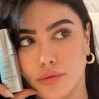 Sara Hesri Naken