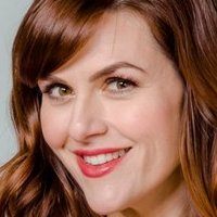 Sara Rue Naken