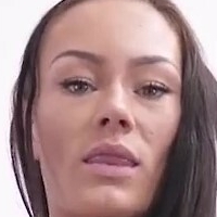 Sarah bei Mandala Naken
