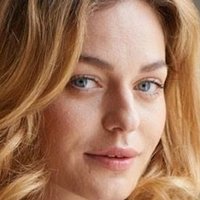 Sarah Grunewald Naken