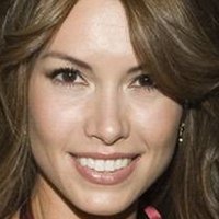 Sarah Larson Naken