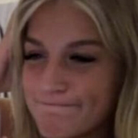 Sarah Lindstrom Naken