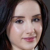 Sasha Jane Naken