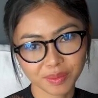 Scarlet.assian Naken