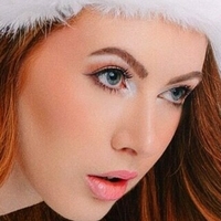 Scarlett Howard Naken