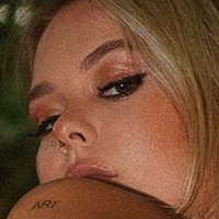 Selena Steiner Naken