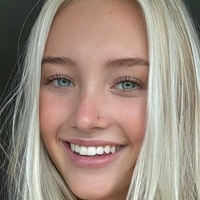 selenacox Naken