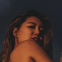 Serena Jung Naken