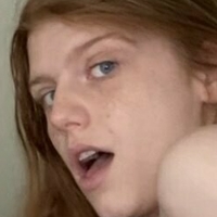 sexyredinbed Naken