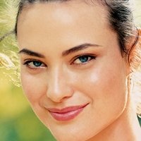 Shalom Harlow Naken