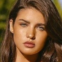 Shannon McMullen Naken