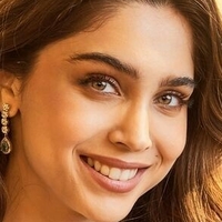 Sharvari Naken