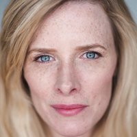 Shauna MacDonald Naken