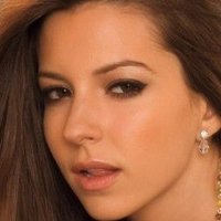 Shelby Chesnes Naken