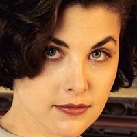 Sherilyn Fenn Naken