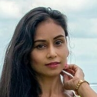 Shivani Naken