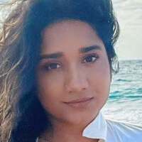 Siennaxkapoor Naken