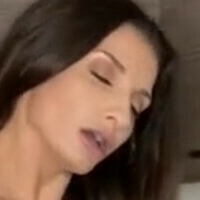 Silvia Saige Naken