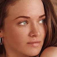 Simone Bylund Naken