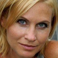 Simone Heher Naken