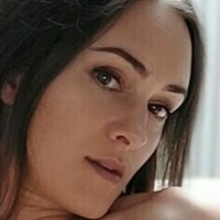 Sky Bruni Naken