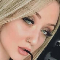 Sky Mckenzie Naken