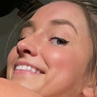 Skylar Mae Naken