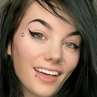 Skylaraynesgray Naken