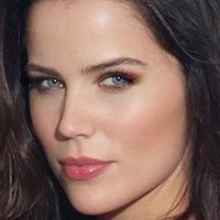 Sofia Mattsson Naken