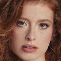 Sophie.srm Naken