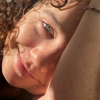 Stefania LaVie Owen Naken