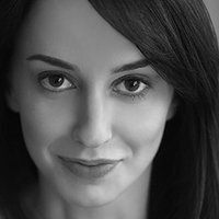 Stephanie Lawlor Naken