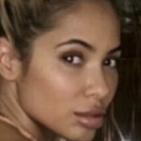 Stephanie Santiago Naken